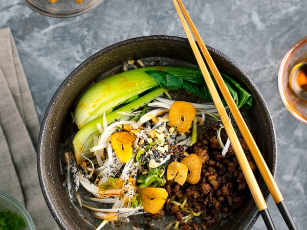 Fonio and Black Sesame Seed Medley