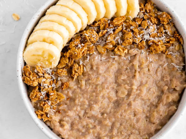 Banana Oatmeal with Sunflower Seeds