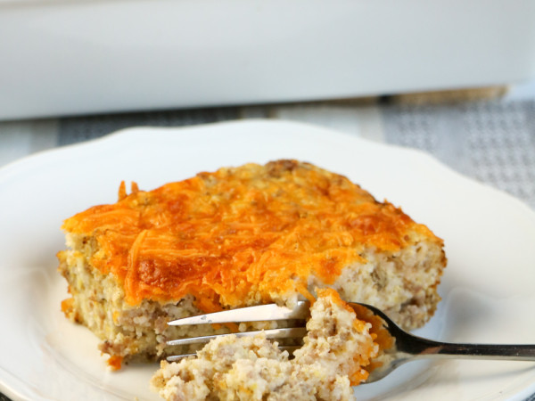 Casserole with Grits, Sausage, and Eggs