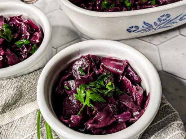 Red Cabbage Seasoned with Caraway