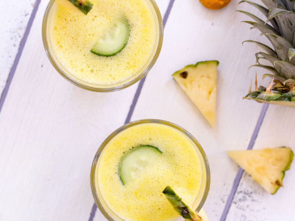 Pineapple Coconut Smoothie with Turmeric