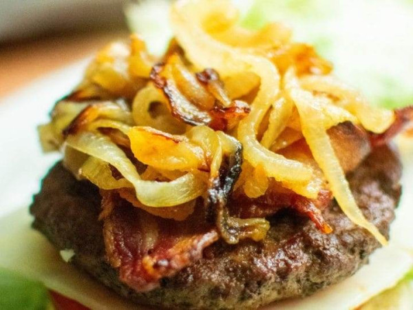 Tasty Skillet-Cooked Burgers