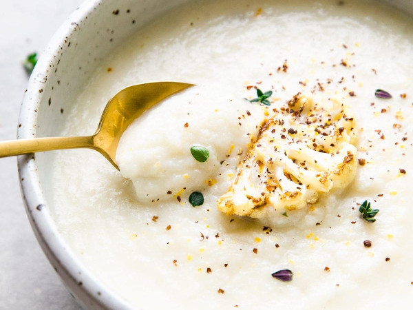 Creamy Vegan Cauliflower Bisque