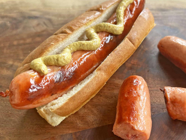 Mouthwatering Bacon-Cheese Franks