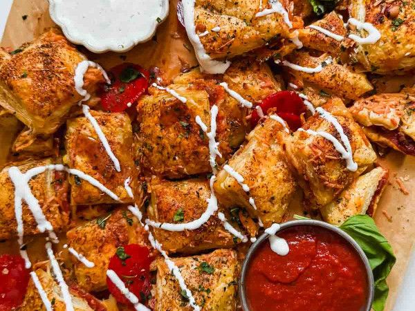 Extra-Large Pizza Puffs