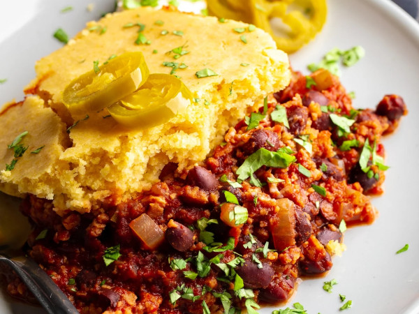 Chili Cornbread Casserole with Vegetables