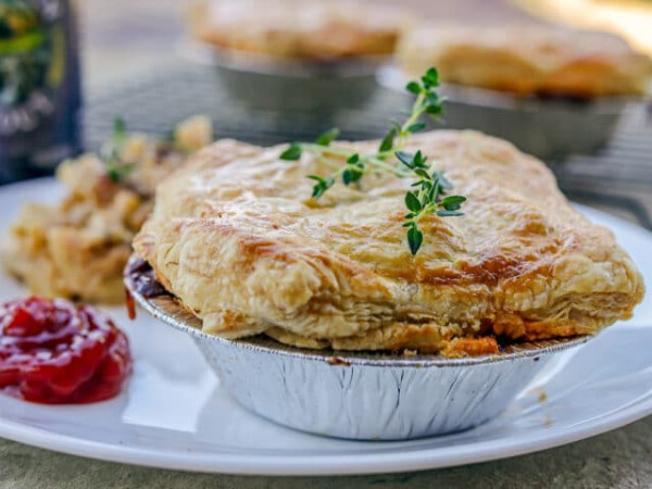 Effortless Mini Ale and Meat Pies
