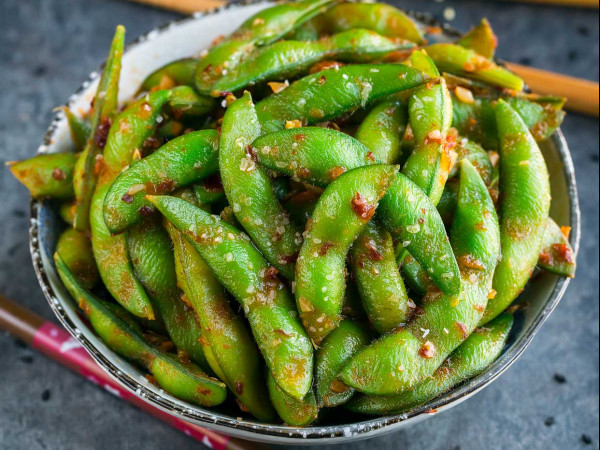 Quick and Easy Spicy Edamame in the Instant Pot®