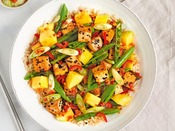 Fiery Mango and Tofu Stir-Fry for Vegans