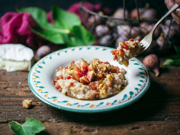 Risotto Featuring Fresh Figs and Savory Prosciutto