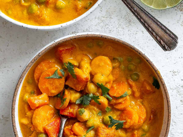 Curry with Chickpeas and Carrots