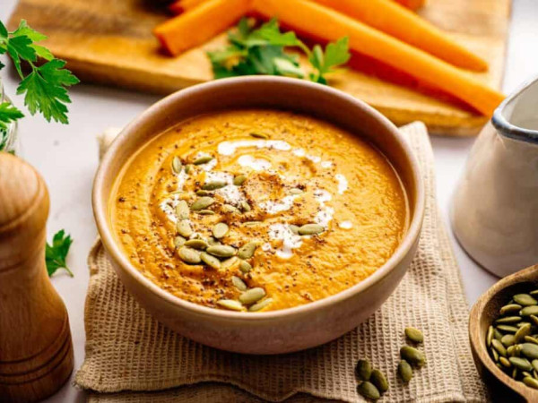 The Most Delicious Vegan Carrot Soup Around