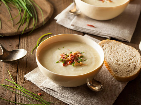 Smoky Leek and Potato Chowder