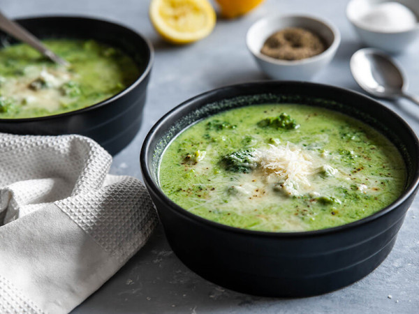 Healthy Broccoli Soup with Reduced Carbs