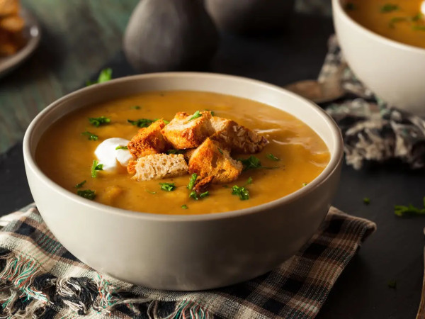 Hearty Carrot and Coriander Soup