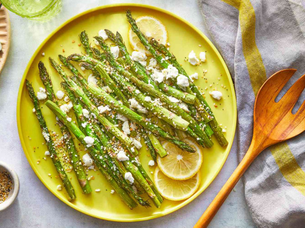 "Everything" Seasoned Asparagus in the Air Fryer
