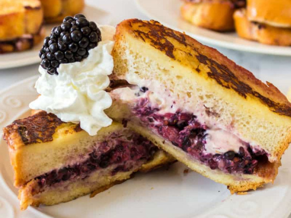 French Toast with Blackberries
