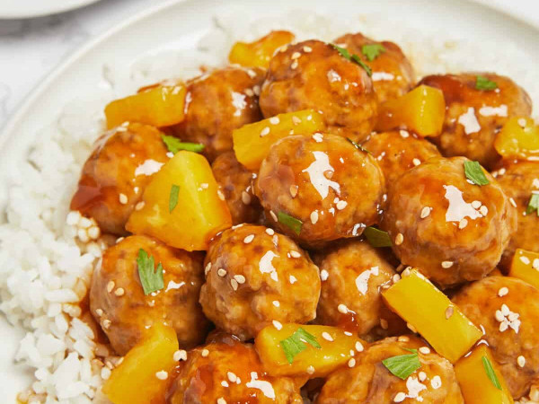 Slow-Cooked Hawaiian Meatballs