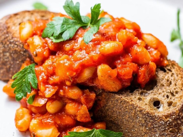 Baked Beans with Tomato Sauce for Vegetarians