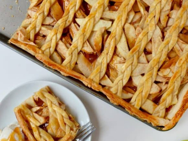 Harvest Apple Slab Pie
