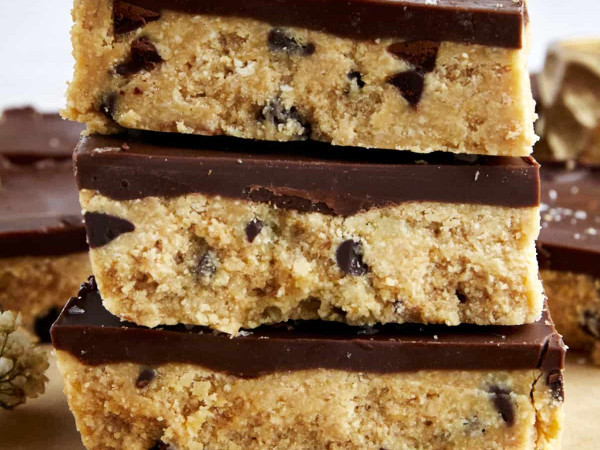 Cookie Dough Bars with Chocolate Chips