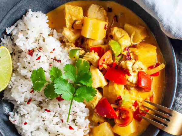 Thai-style Chicken Curry with Pineapple